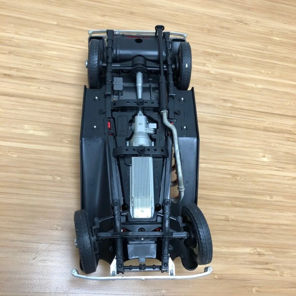 Burago Mercedes-Benz SSK 1928 Diecast Car Red Black 1/18 Scale Italy Vintage